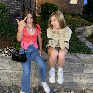 Meet your Posher, Olivia